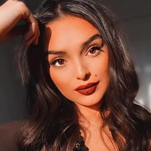 Meet your Posher, Sophanna